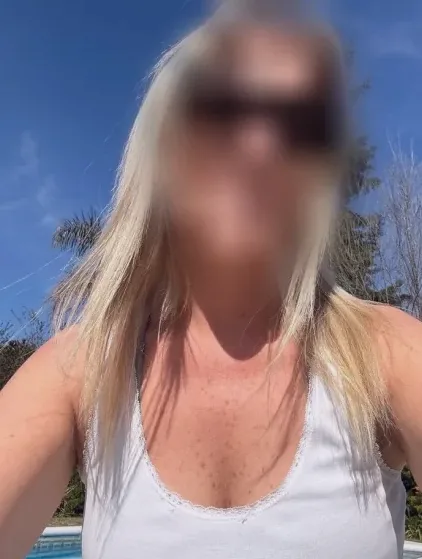 Nathalie, 40