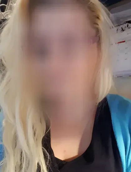 Noor, 40