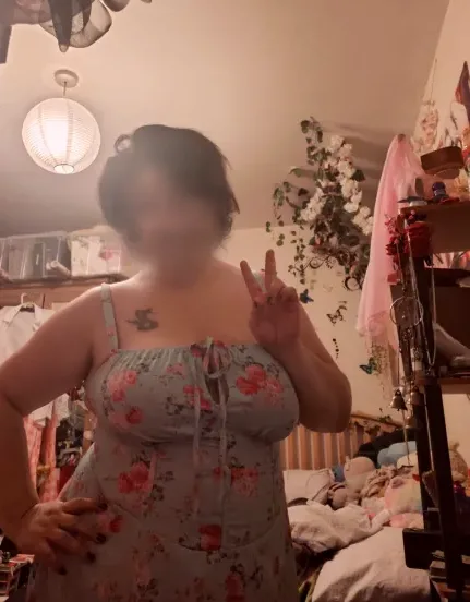 Norah, 39