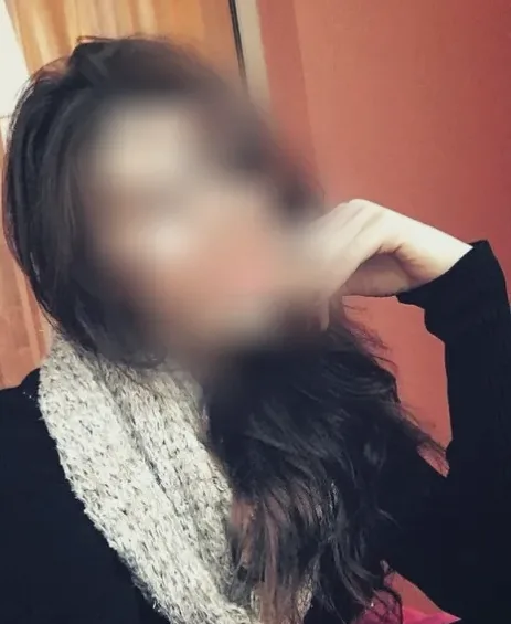 Shania, 28